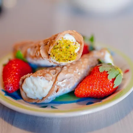 Syracuseapartments Il Piave Di Siracusa Per 6 Persone Vicino Ad Ortigia A 200m Dal Mare