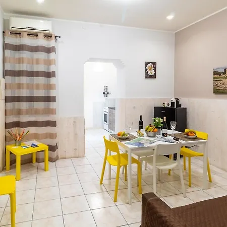 Syracuseapartments Il Piave Di Siracusa Per 6 Persone Vicino Ad Ortigia A 200m Dal Mare * Syracuse