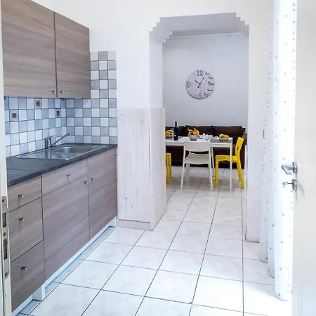 Syracuseapartments Il Piave Di Siracusa Per 6 Persone Vicino Ad Ortigia A 200m Dal Mare בית נופש